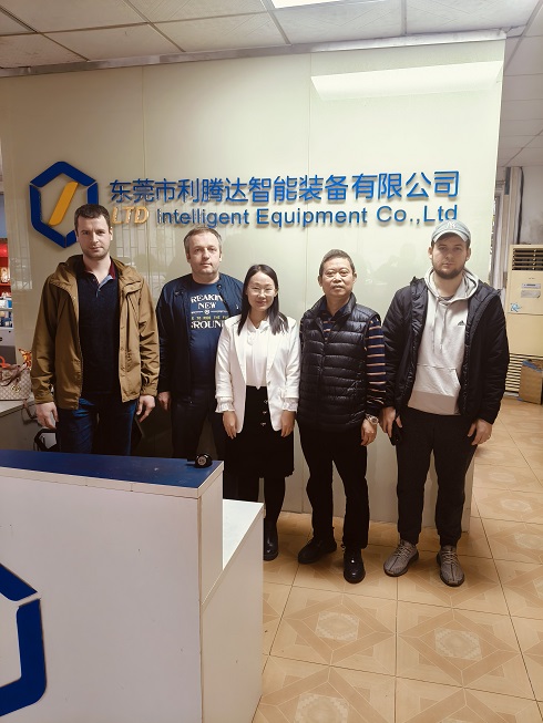 利騰達(dá)俄羅斯客戶來(lái)訪 (3).jpg